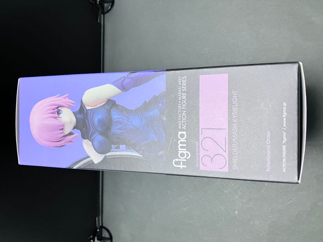 figma マシュ キリエライト 開封品シールダー