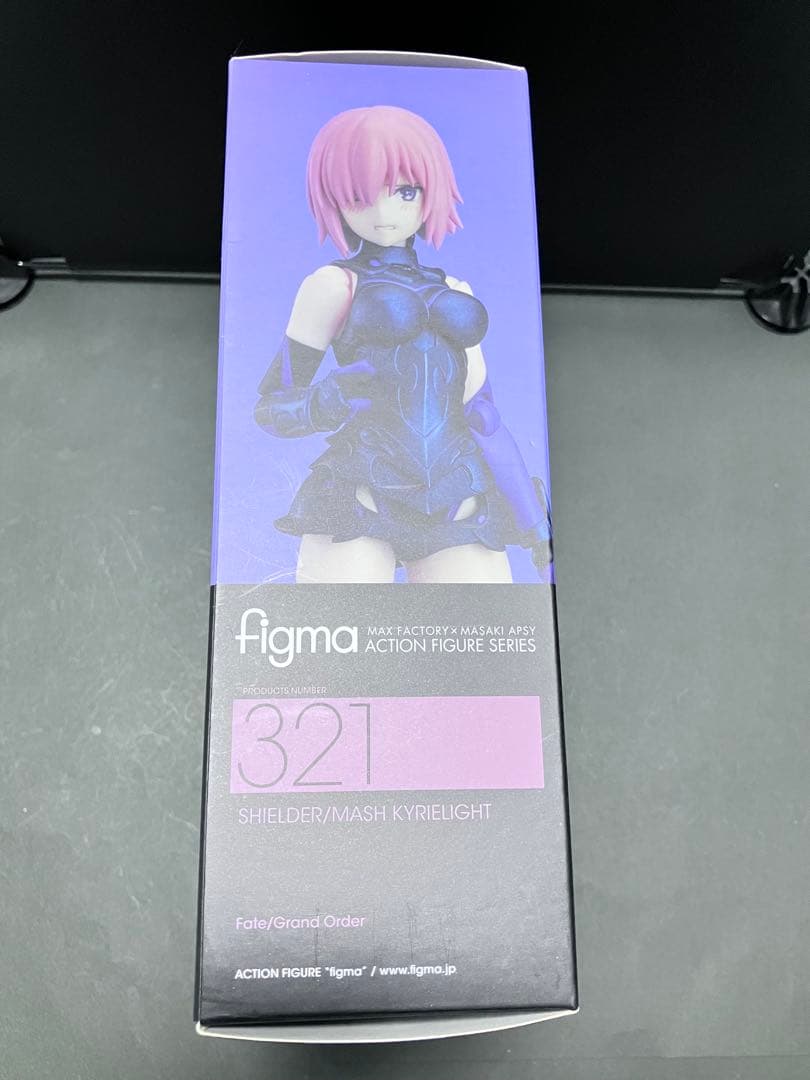 figma マシュ キリエライト 開封品シールダー