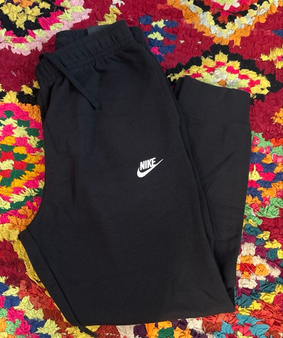 ま*ん様 新品❗️NIKE セットアップ　上下　XL