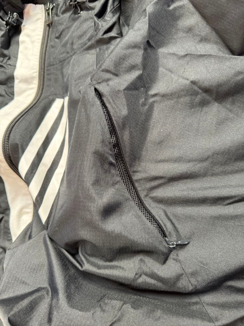 adidasアディダストレーニングウェアジャケットパンツセットナイキミズノ