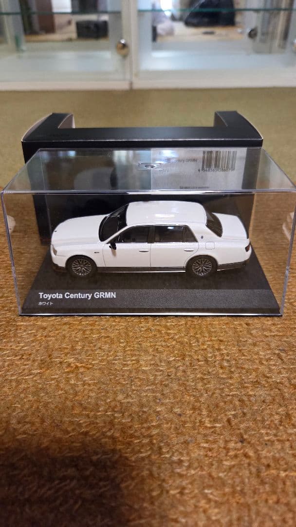 1/43 京商 トヨタ センチュリー GRMN パールホワイト