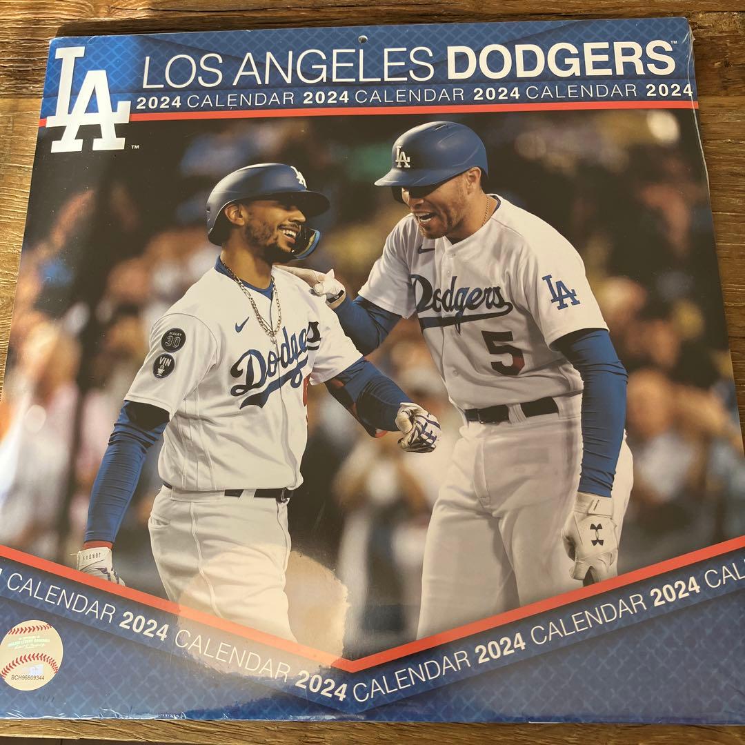 【新品未使用】MLB ドジャース カレンダー 2024 壁掛け