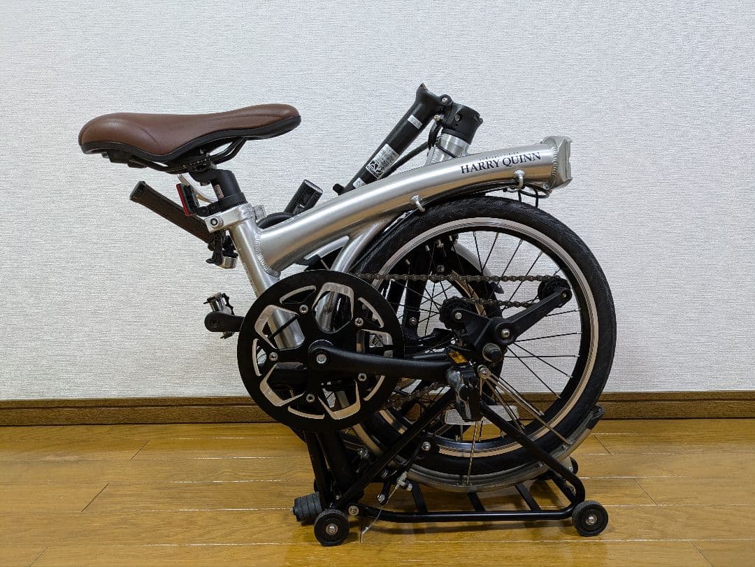 HARRY QUINN ハリークイン 折り畳み電動アシスト自転車 スターシルバー