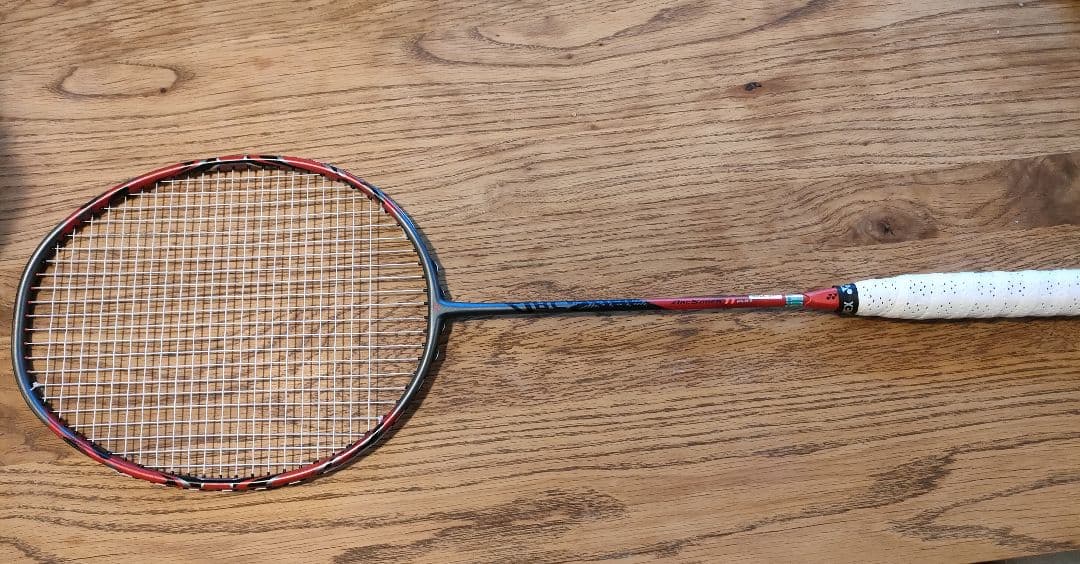 【美品】Yonex アークセイバー11 Pro バドミントンラケット