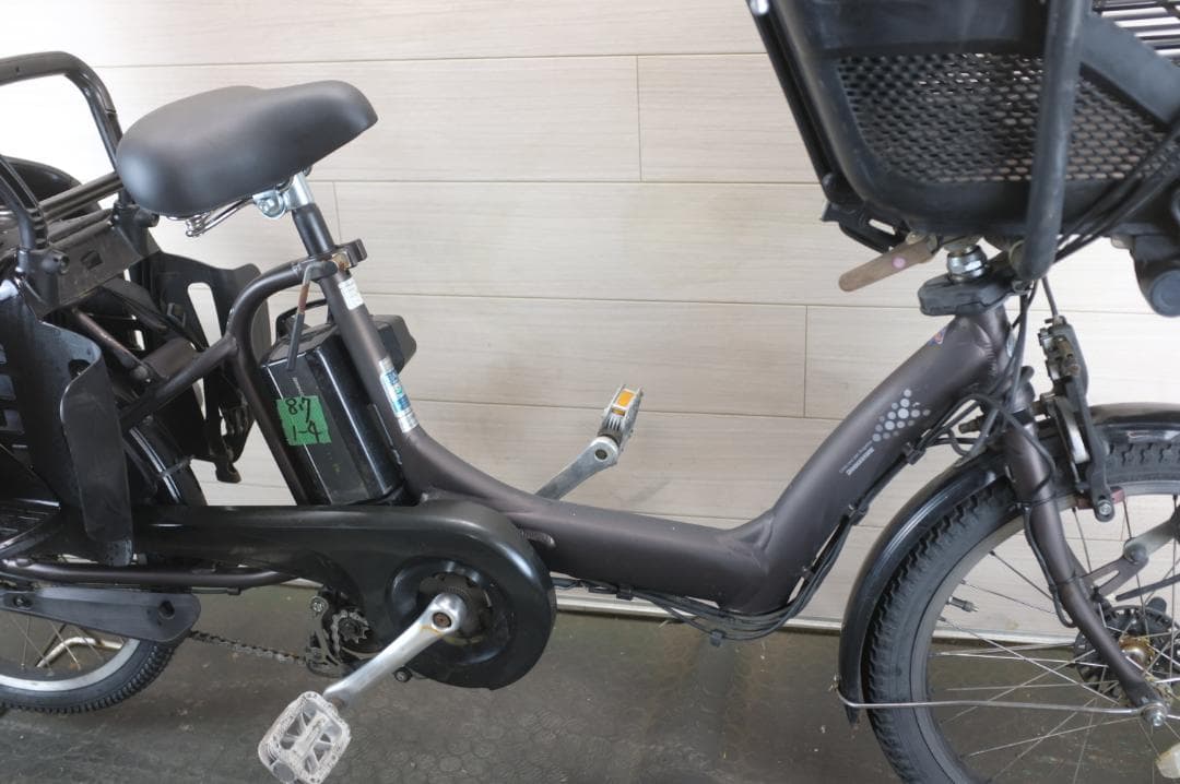 ぐみー )BS アンジェリーノ 3段変速 充電器付属カゴ変更キー追加