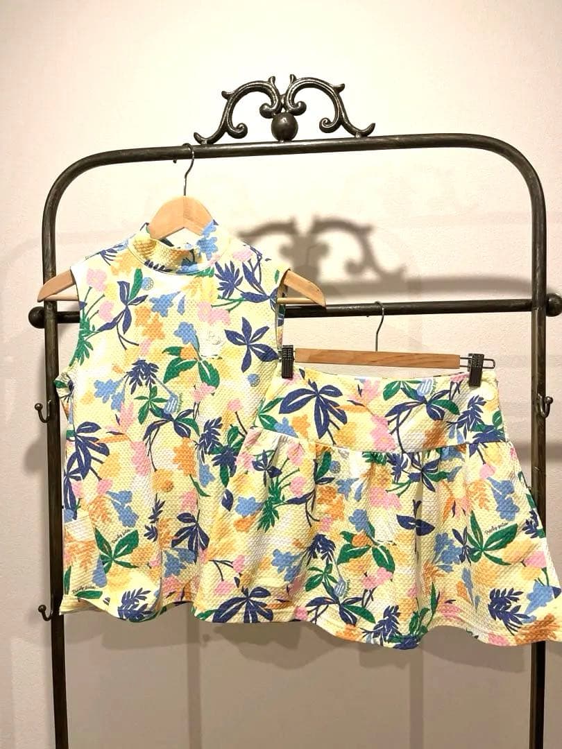 【超美品】パーリーゲイツ　上下セット　レディース　　夏物ゴルフウエア
