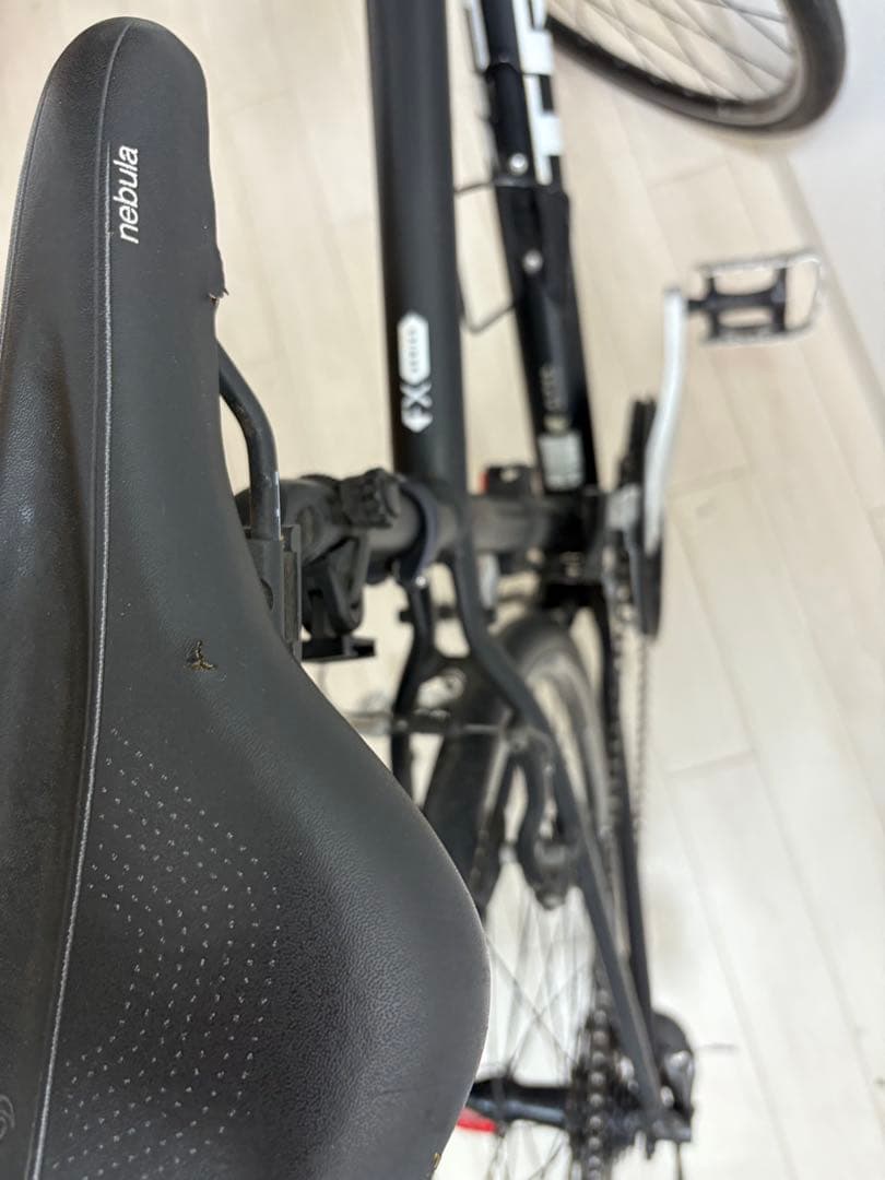 クロスバイク　TREK FX 7.4 トレック　FX 7.4