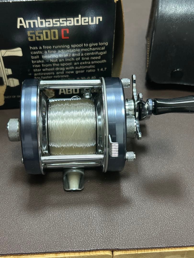 ABU Ambassadeur 5500C ブルーグレー おまけスプール付き