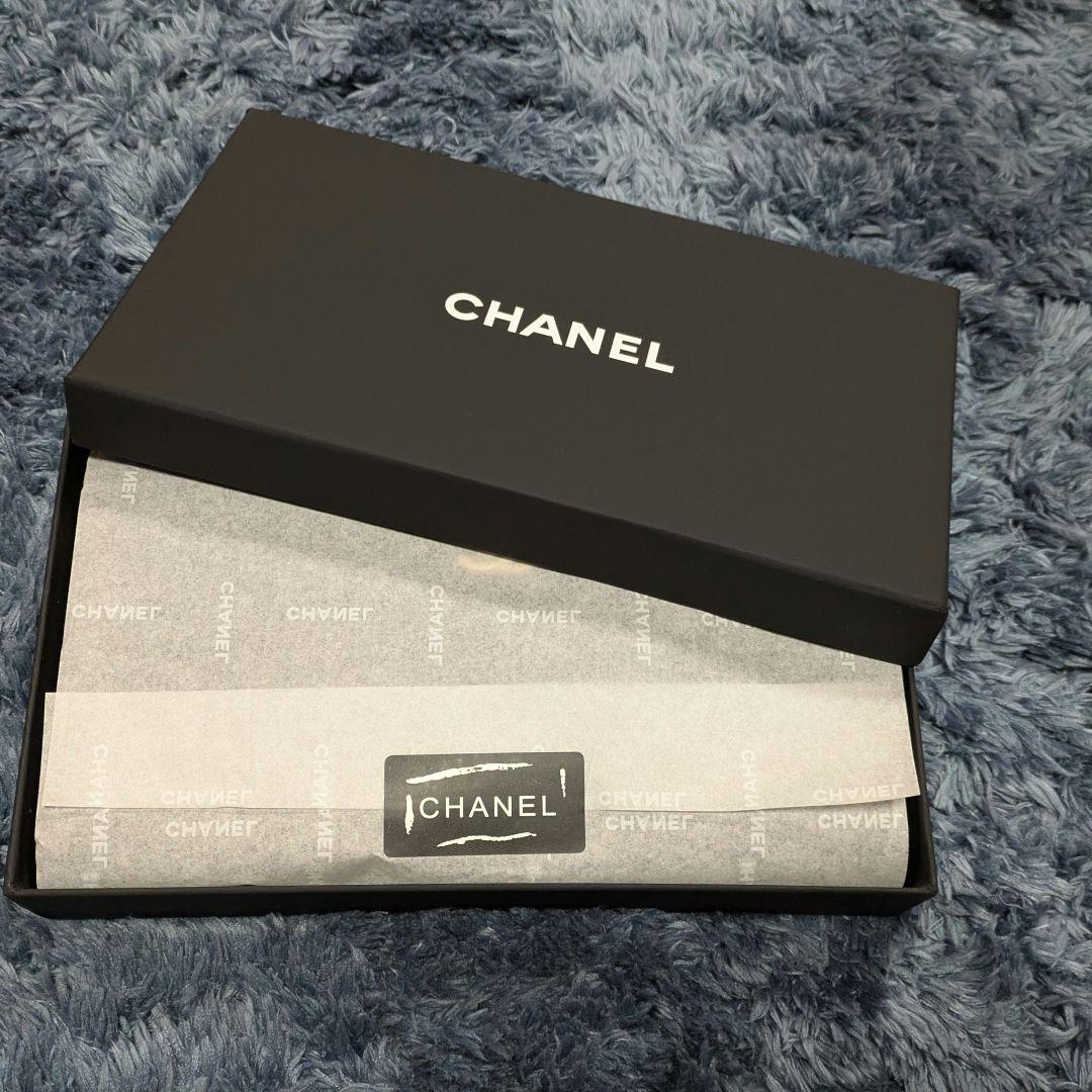 【美品❤】シャネル　ポーチ　メイクアップノベルティポーチベルベット生地　ブラック