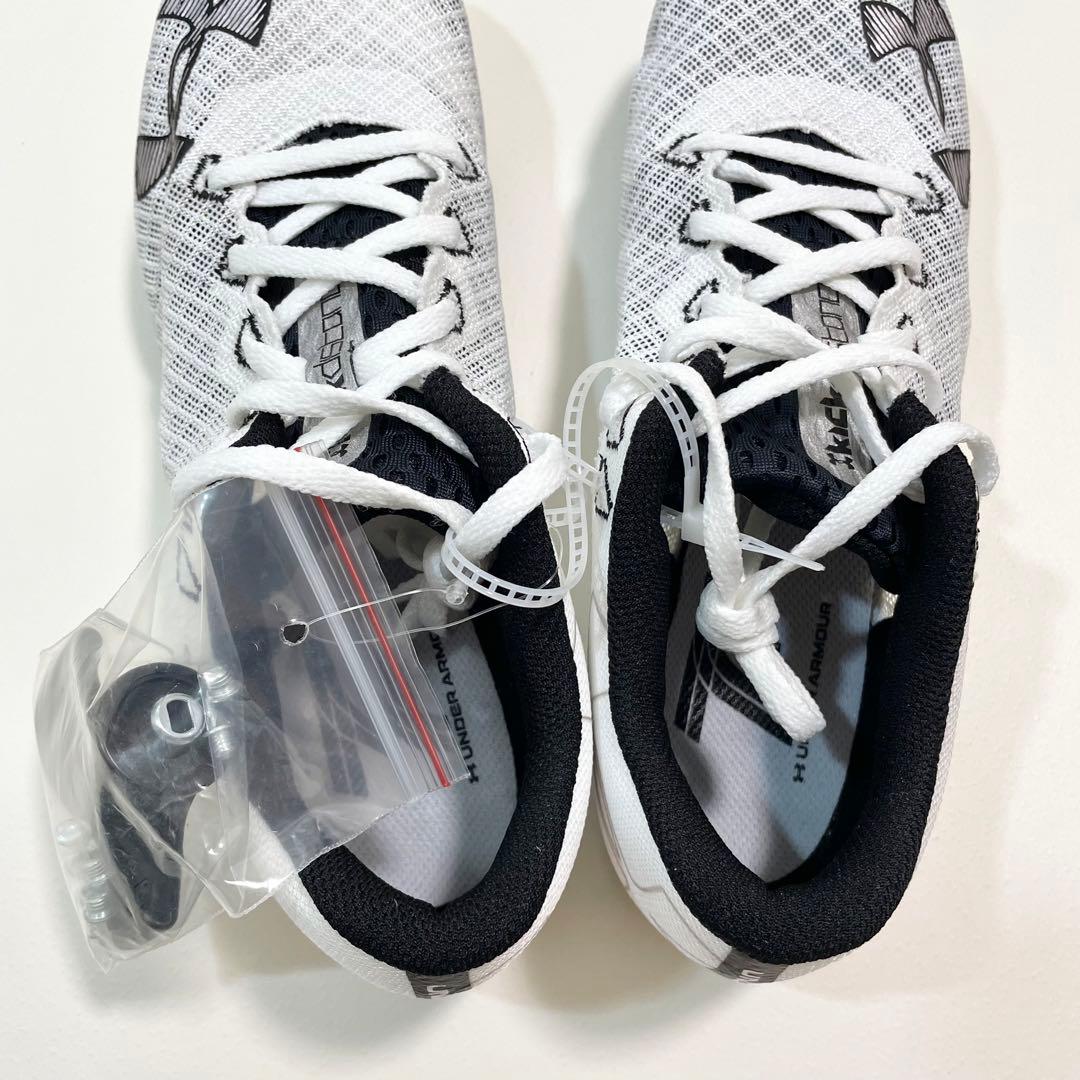 アンダーアーマー 陸上スパイク 27cm Kick Distance 4 白