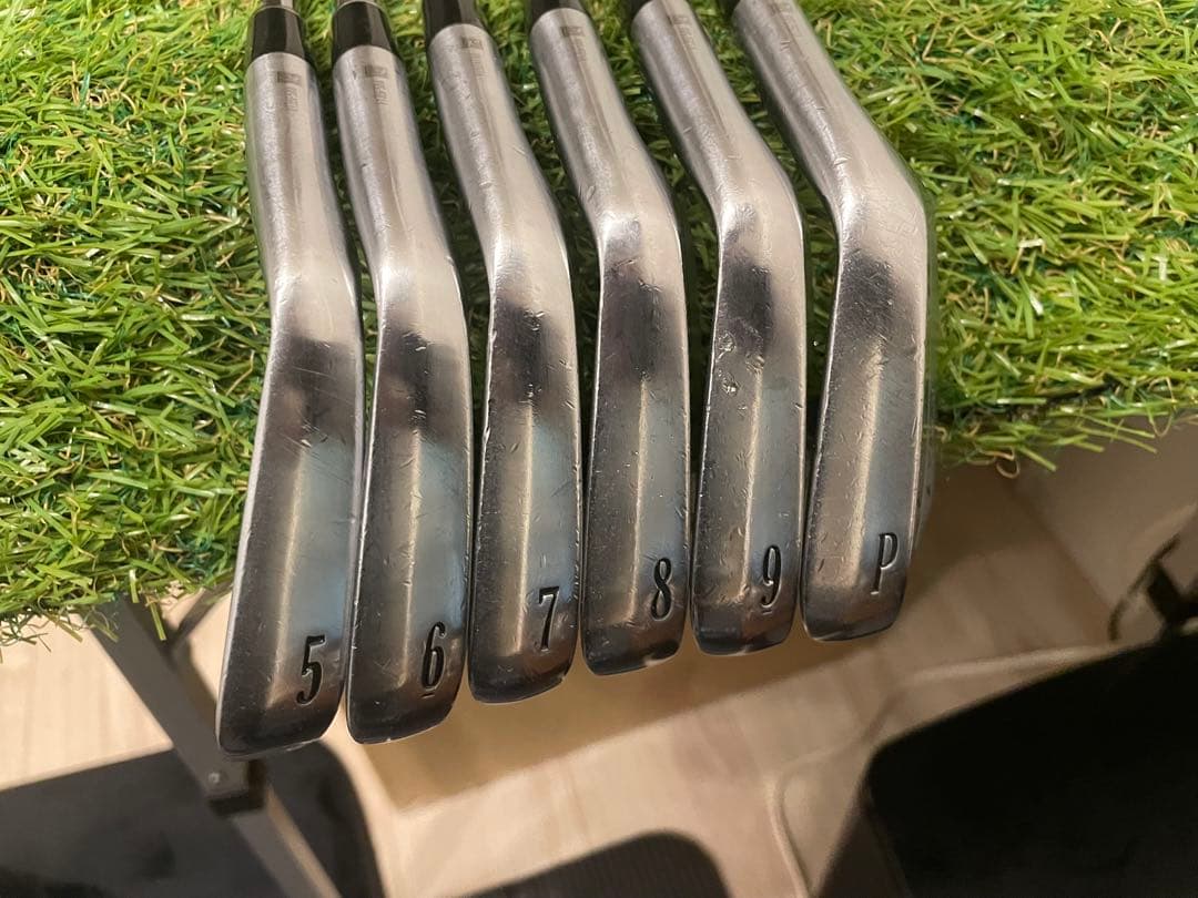 SRXON Z FORGED アイアン ６本　ダイナミックゴールド　S200