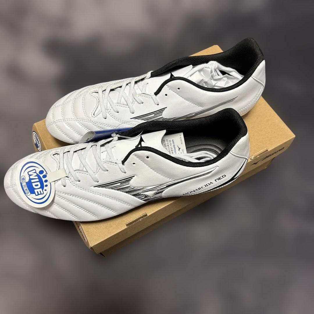 Mizuno Morelia Neo ワイドスパイク