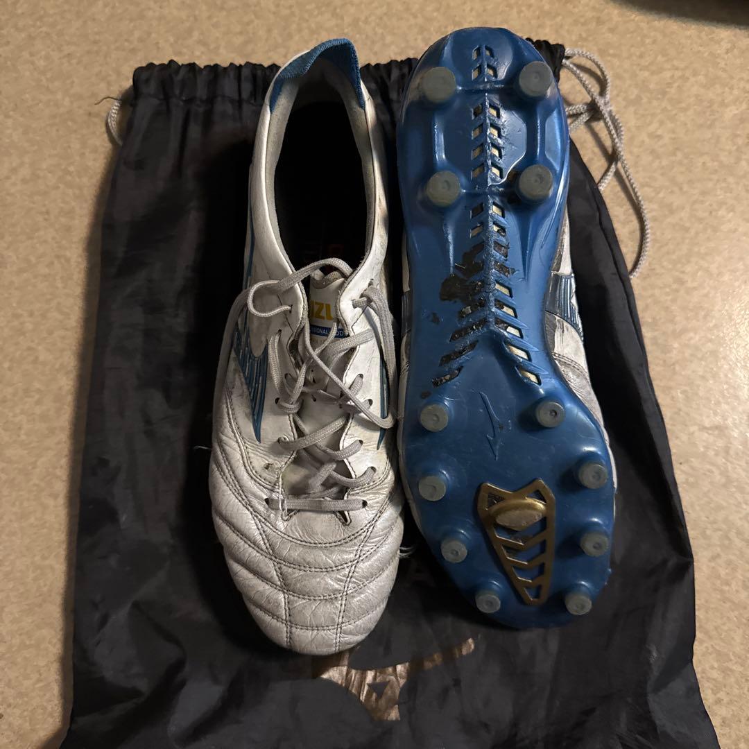 Mizuno モレリアネオ4 限定色