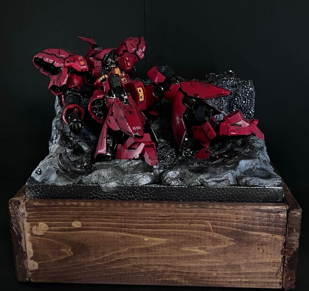 ガンプラ　ジオラマ塗装済み完成品　rg サザビー