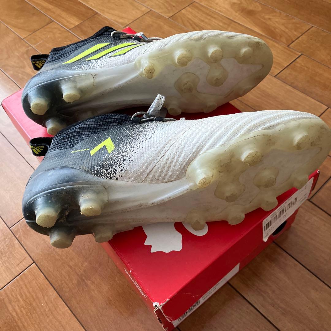 adidas サッカーシューズ ハイカット ホワイト/ブラック/イエロー