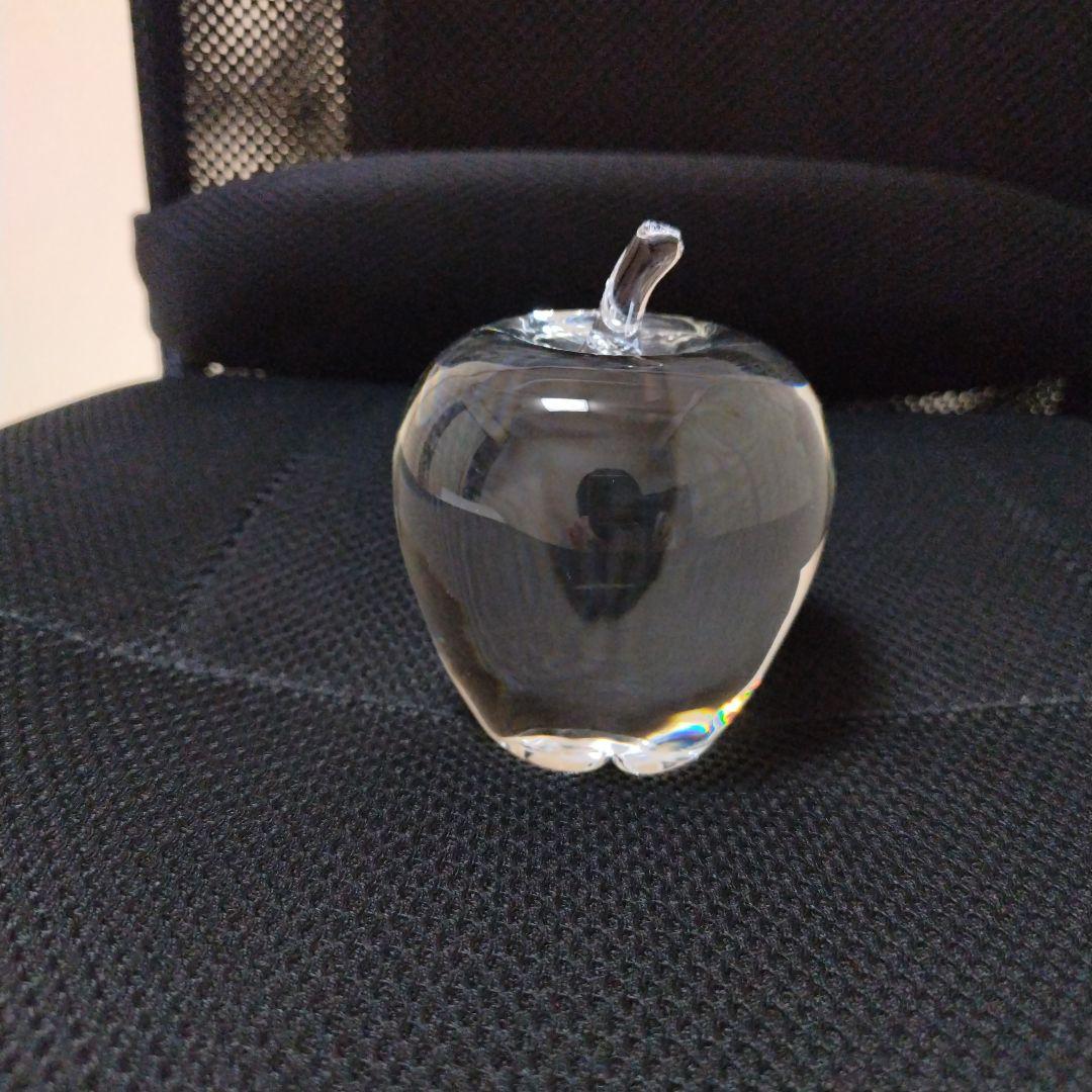 スチューベン　ガラス　リンゴ