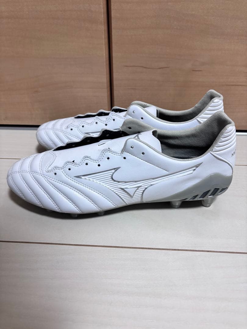 Mizuno Monarcida NEO ホワイトサッカーシューズ