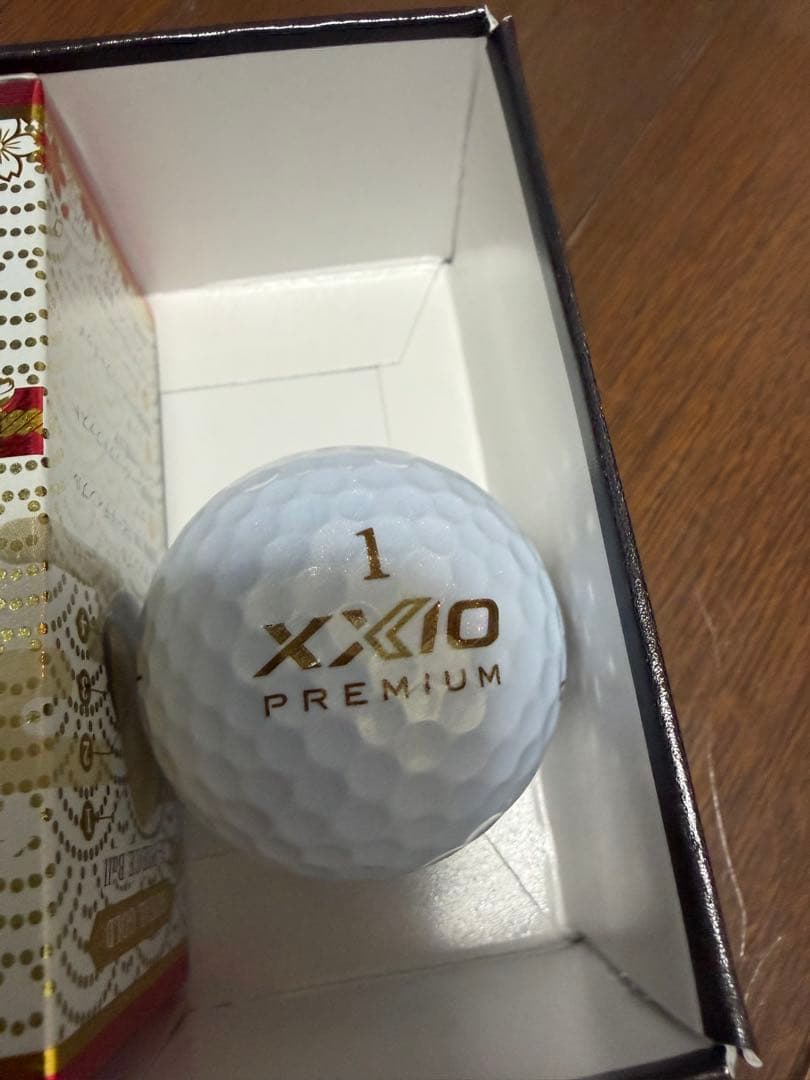 ラスト1新品ゼクシオプレミアム ゴルフボール 6ケース36個3ダース分 XXIO