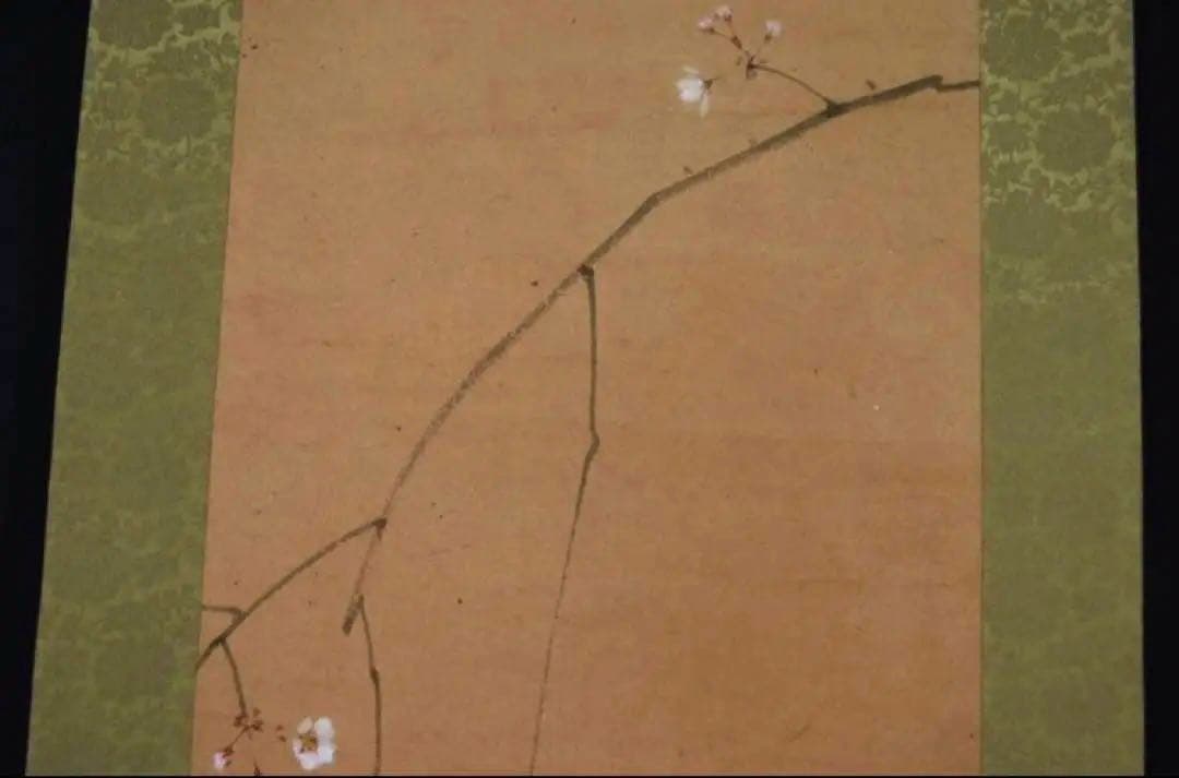 掛軸　深田呉城作　桜花跳鮎図　掛け軸真作
