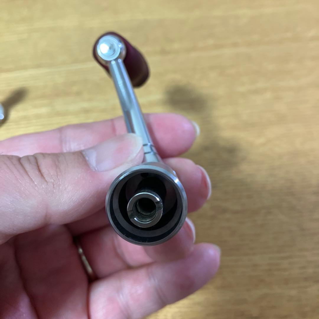早い物勝ち　美品　ダイワ用　45mm シングルハンドル　RCS ノブ　スタンド