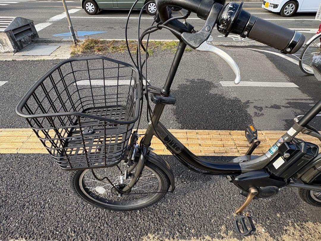 中古20㌅ブリヂストン電動アシスト自転車　8.7Ah 大阪　054