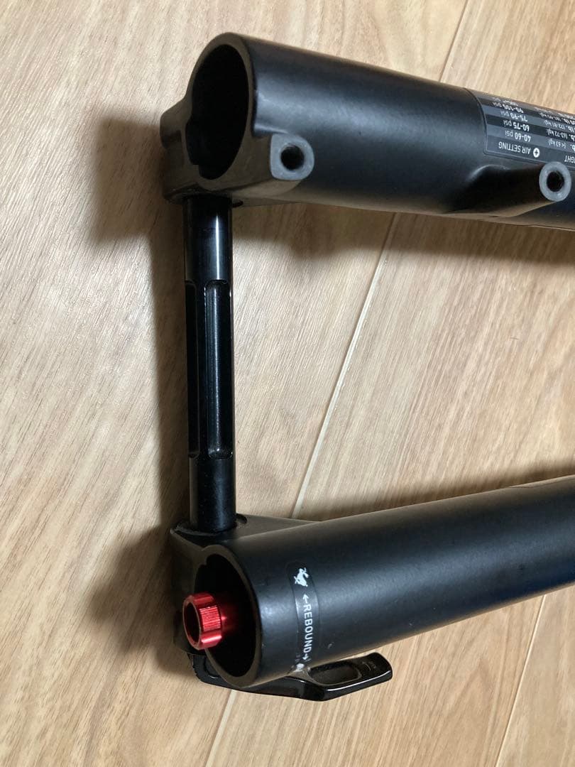 パーツ ROCKSHOX SEKTOR 27.5 150mm 15x100Axle
