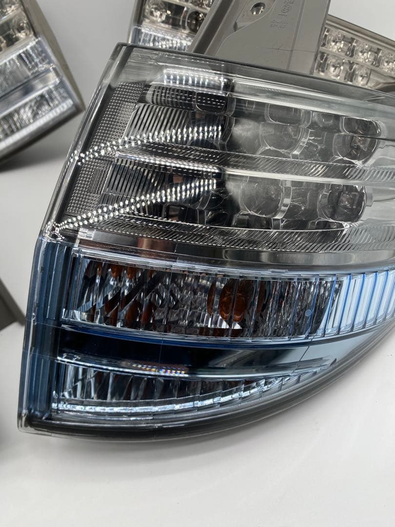 トヨタ エスティマ 50系 LEDテールランプ左右セット　ACR50 GSR55