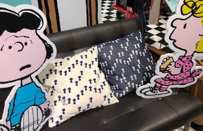 新品 SNOOPY×VOYAGES ニットクッションカバーペアセット