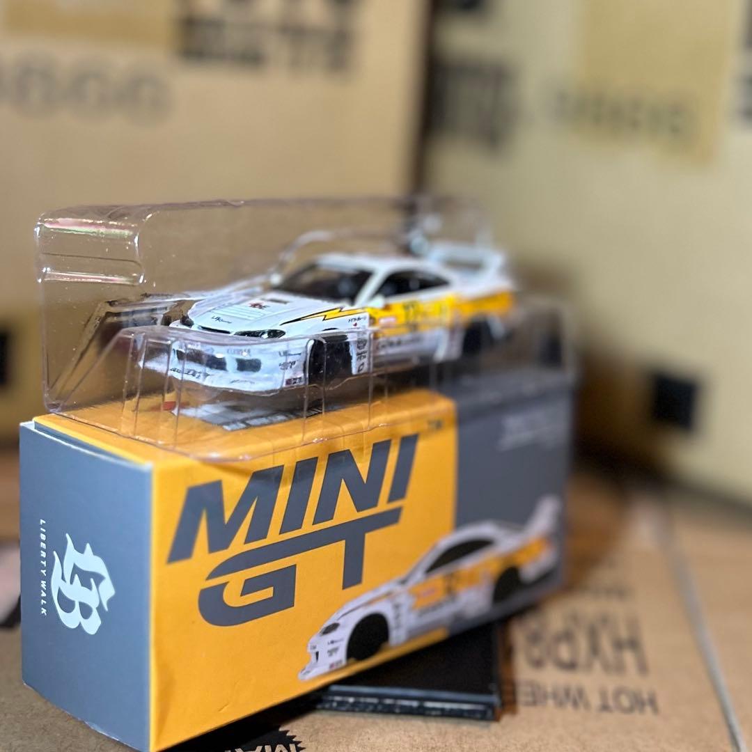 最終値下✧˚꧁ HotWheels ꧂ミニGT LBWK 日産 シルビア S15