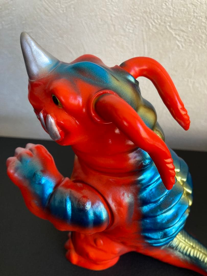 U.S.TOYS ウルトラ怪獣ソフビ ウルトラマン /SBDXネロンガ(レッド)