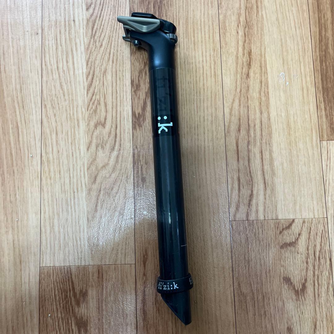 fizik フィジーク　カーボンシートポスト シラノR1 31.6×330mm