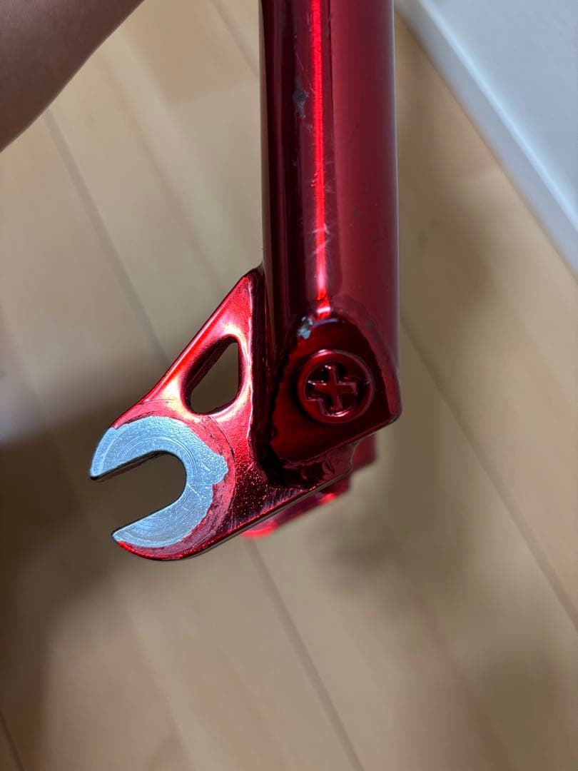 サルトプラス　フロントフォーク　レッド