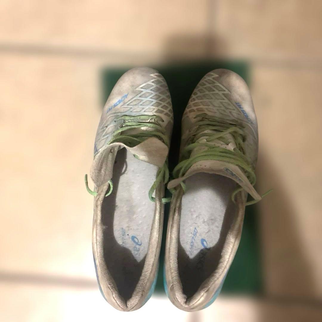 サッカースパイク　asics across fit 27.0