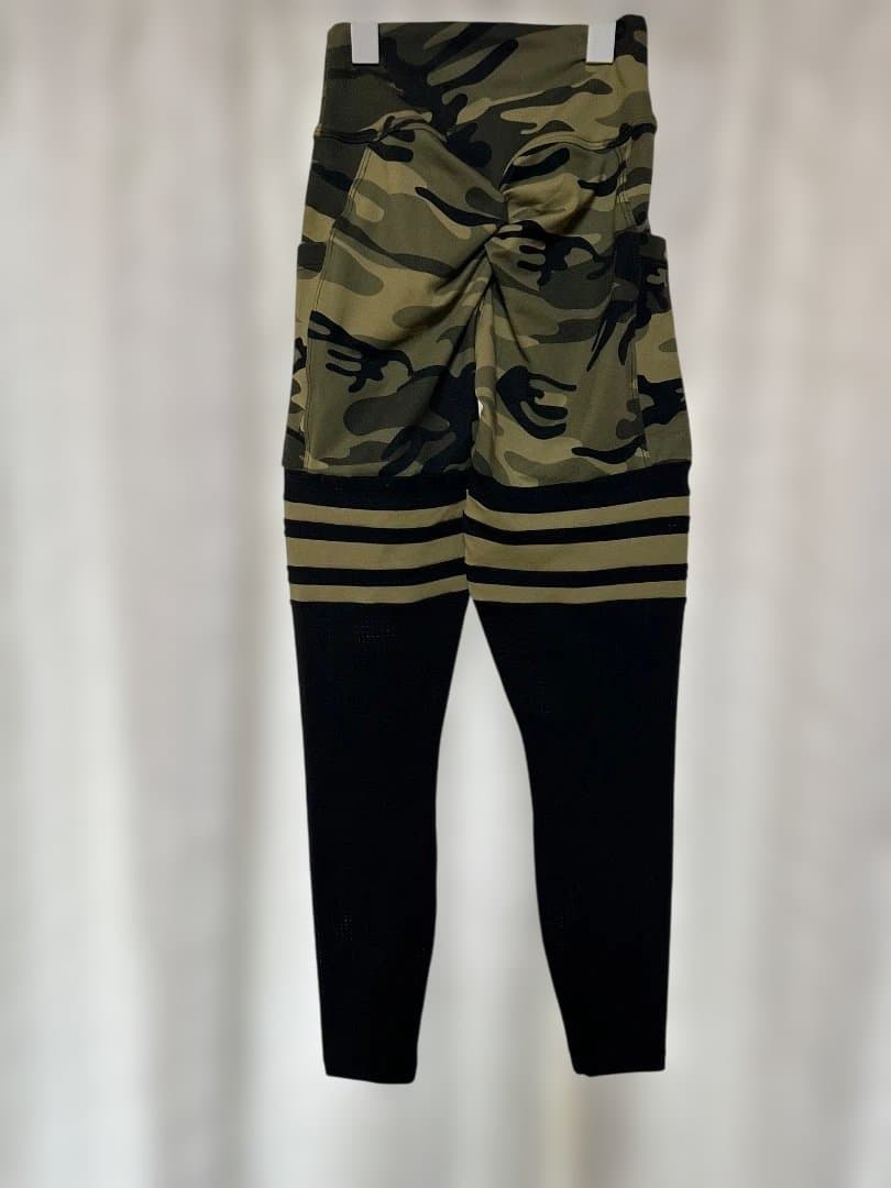 Bombshell Sportswear ボムシェル　レギンス　XS