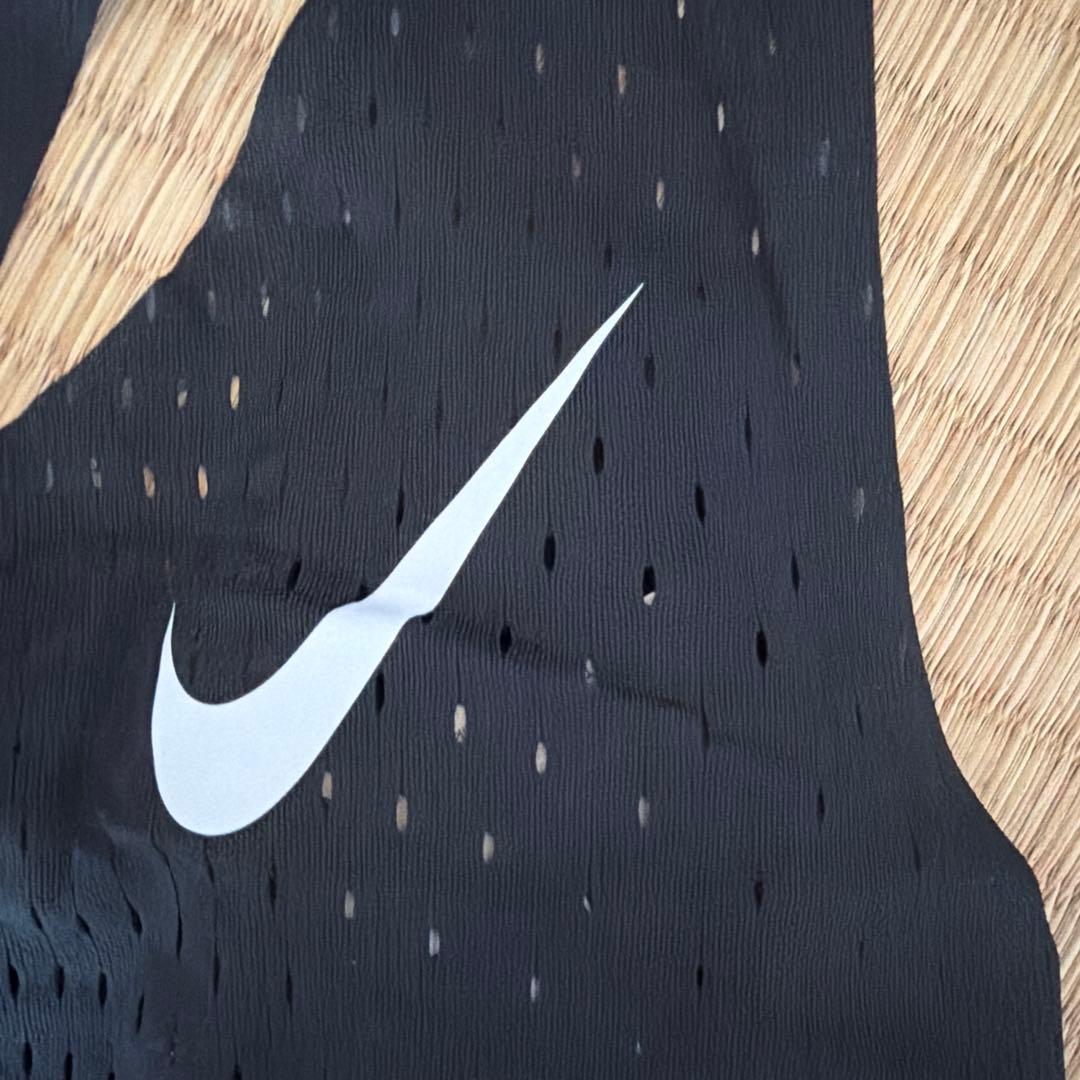 NIKE ADV エアロスイフト シングレット FN4232-010