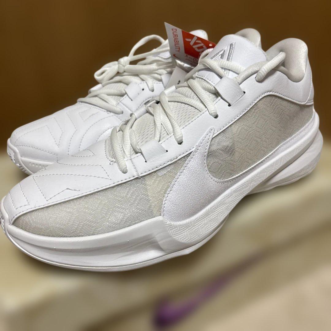 NIKE ZOOM freak 5 TB EP ナイキ　バッシュ　ズーム　ヤニス