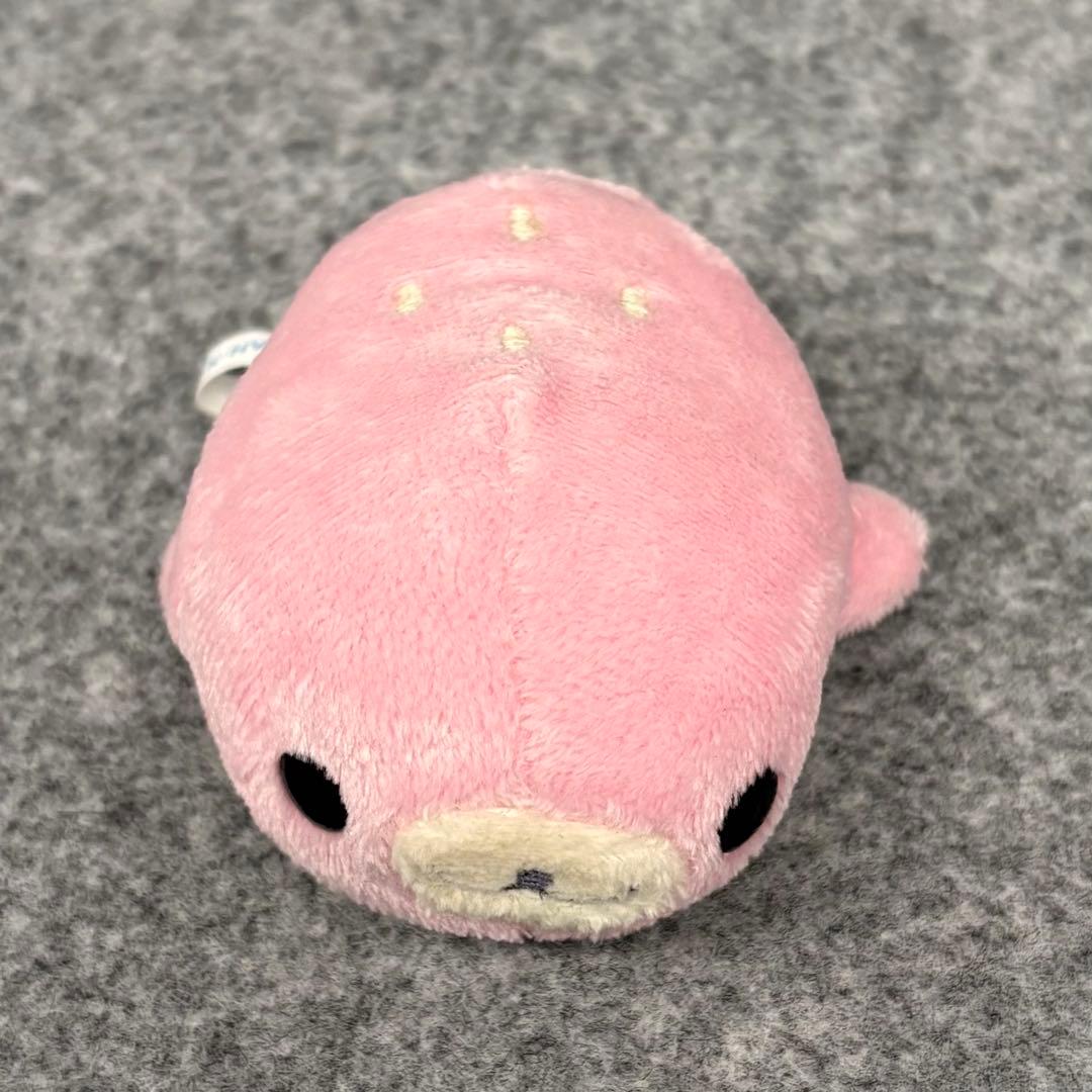 まめゴマ くぷ〜っとぬいぐるみ　さくらゴマ