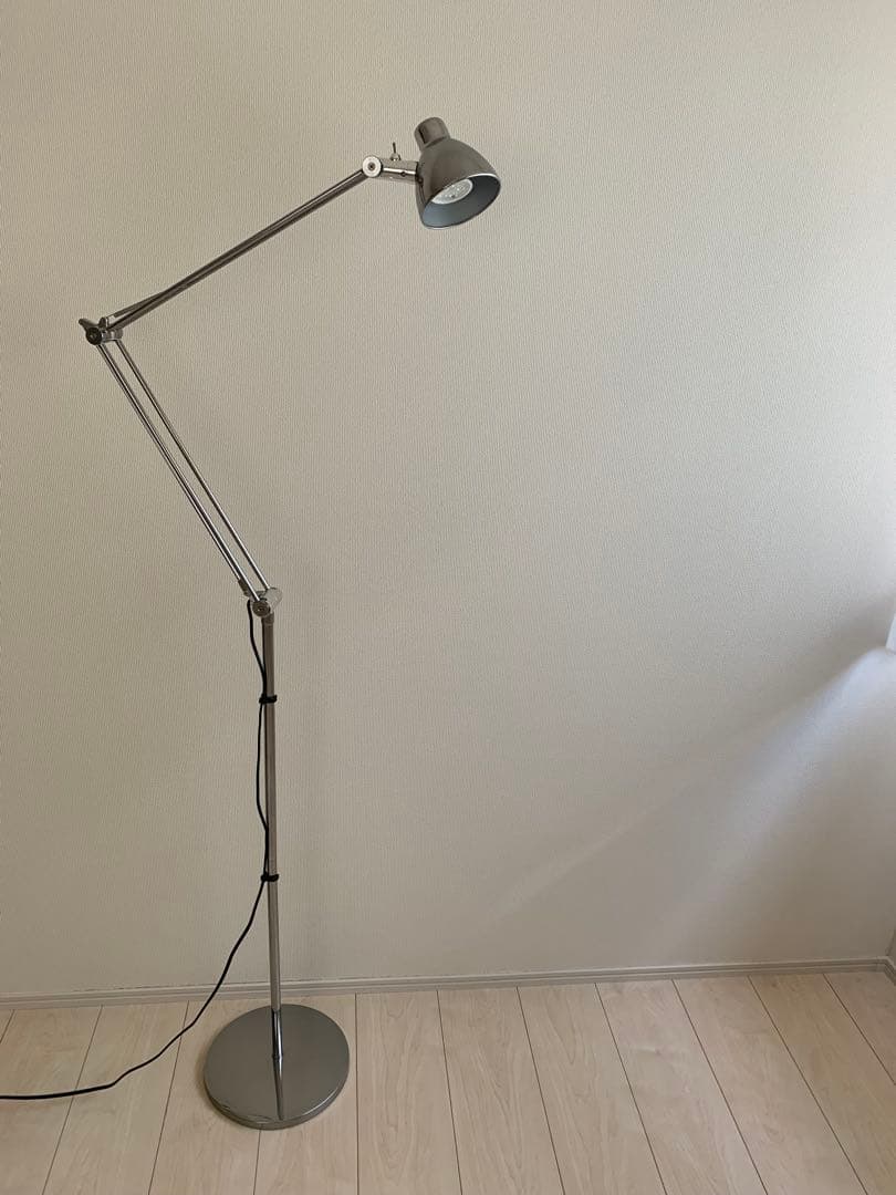 IKEA Antifoni アンティフォニーフロアスタンド