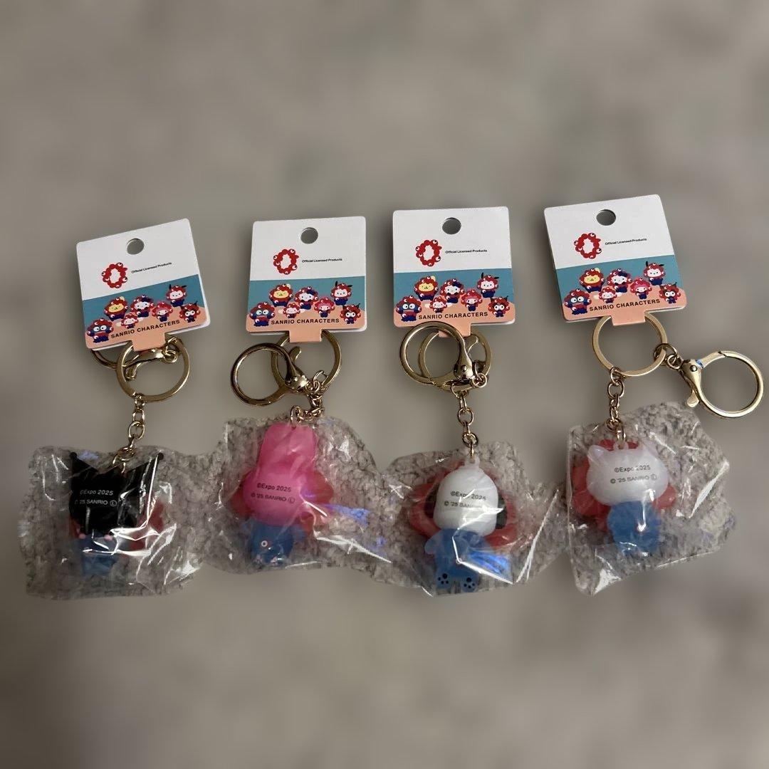新品　ミャクミャク　立体マスコットクリアホルダー　キティ　クロミ　マイメロディ