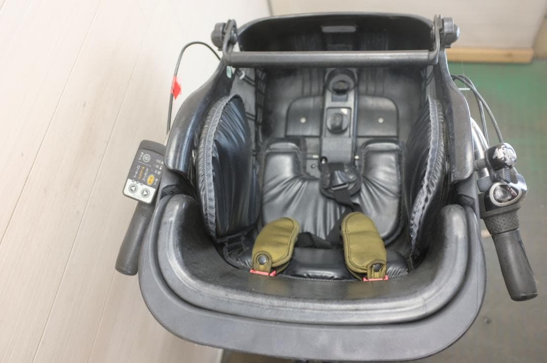 電動自転車 パナソニックギュット　20インチ　3段　8.9Ah充電器あり