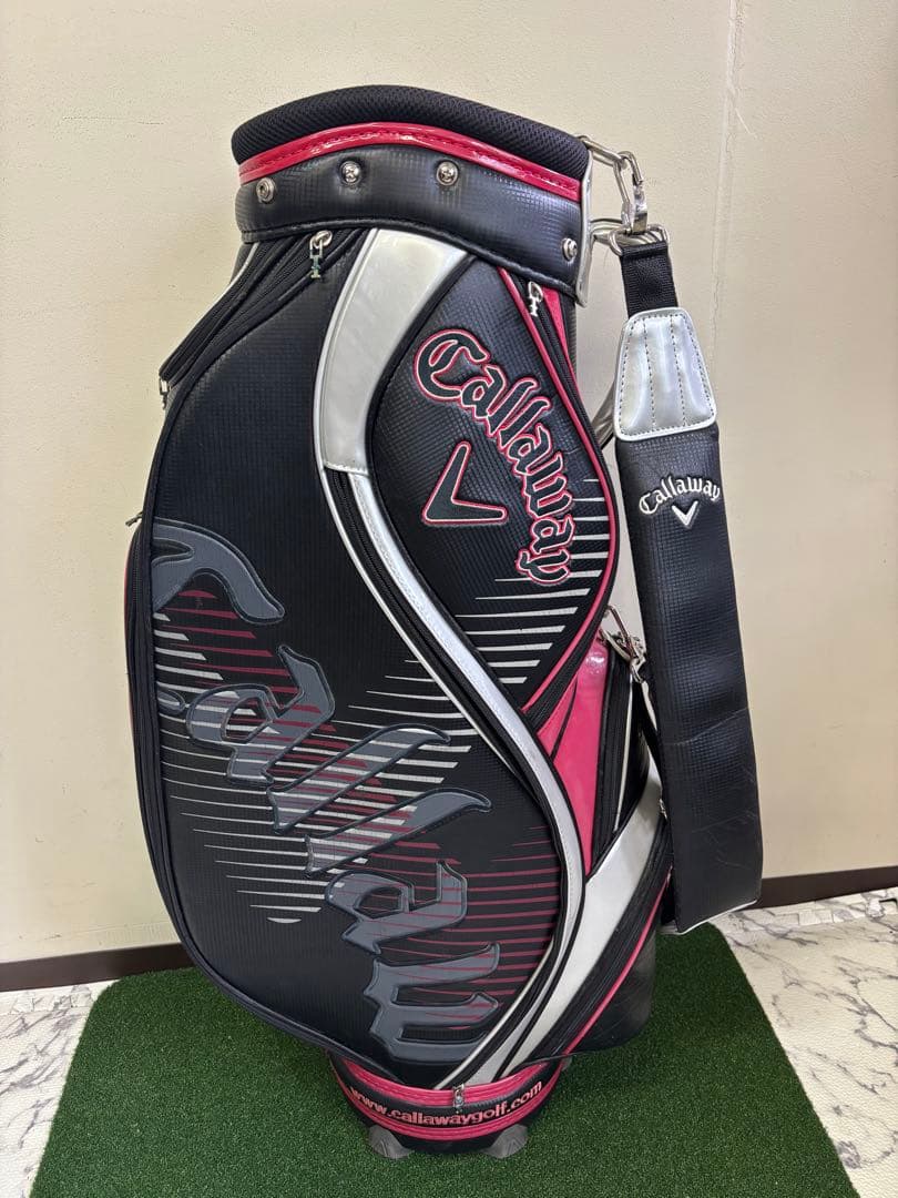Callaway（キャロウェイ） キャディバッグ　黒×ピンク×シルバー
