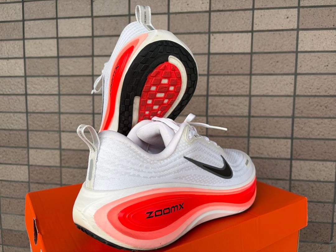 Nike ナイキ　ボメロプラス 25.5cm