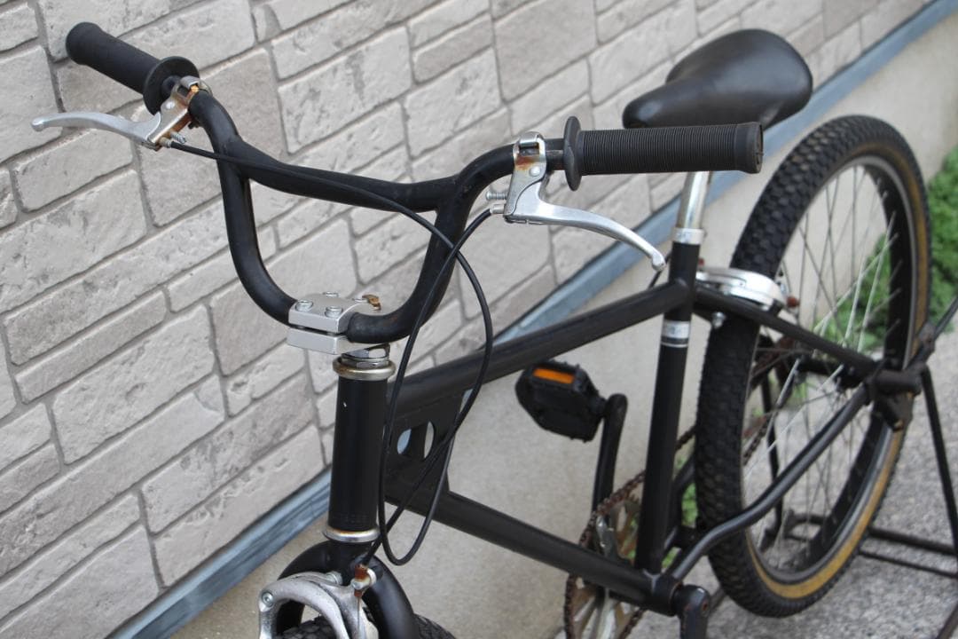引き取り限定♪人気の24インチBMX♪大人サイズ♪カスタムして遊んで下さいね♪