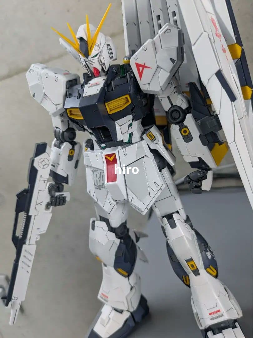 MG　vガンダム Ver.ka　ニューガンダム　完成品　逆襲のシャア　ガンプラ