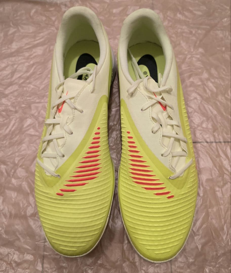 NIKE　ファントム 6 LOW アカデミー TF