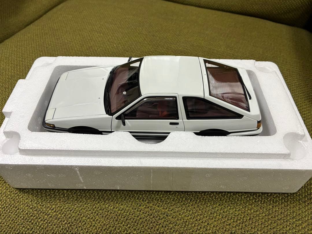 AUTOart トヨタ スプリンタートレノ AE86