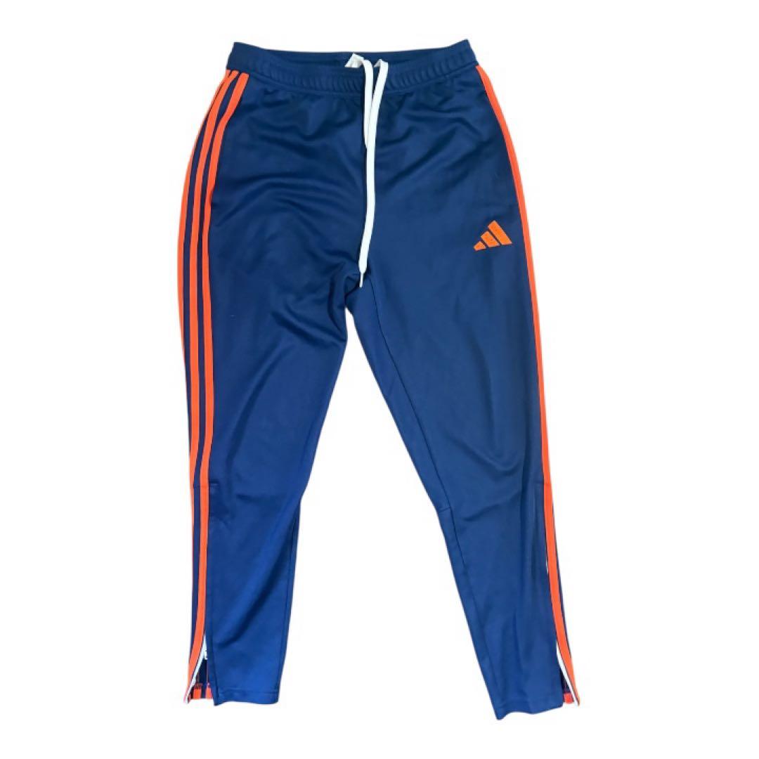 新潟医療福祉大学　adidas サッカー部　ジャージ　セットアップ