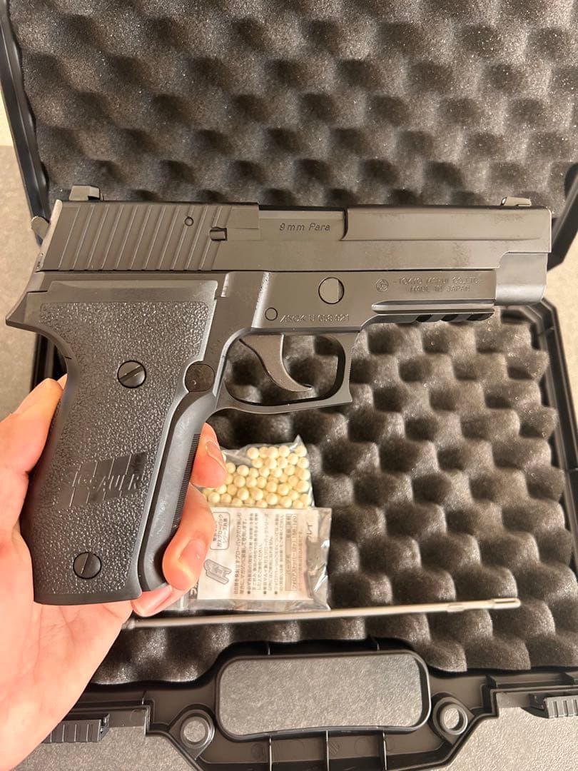 東京マルイ　SIGザウエル　P226 ガスガン ライト付き