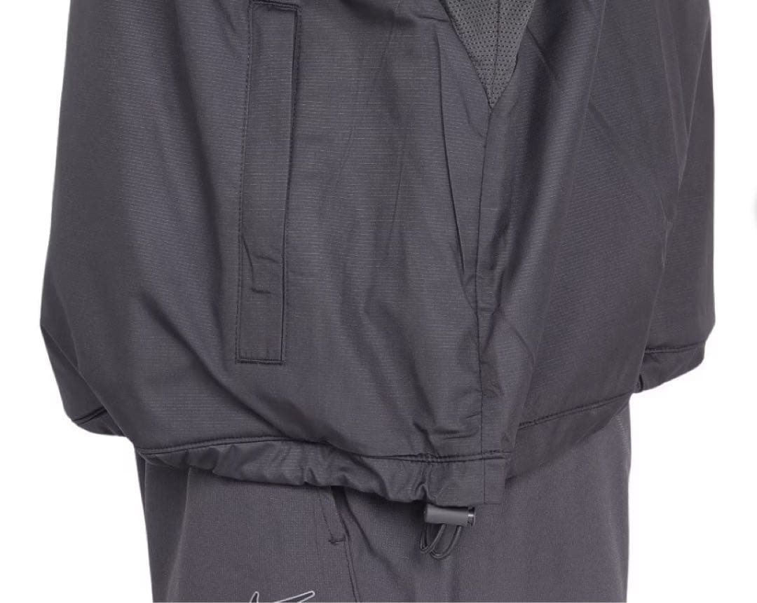 ナイキ　NIKE ウインドブレーカー　フリース　新品　レディースL