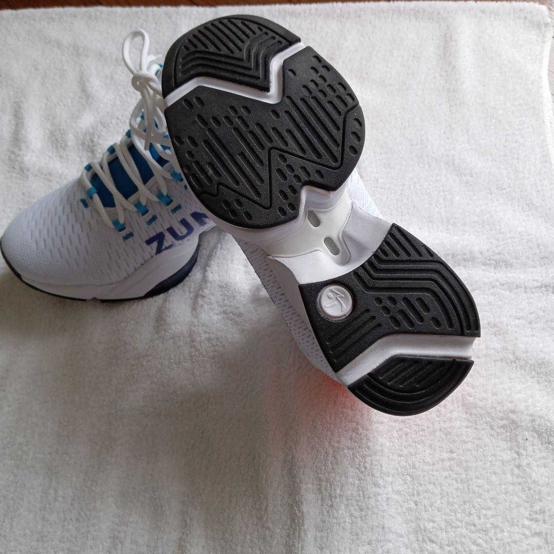 その他 ZUMBA AIR STOMP FUNK 20-WHITE 7.5